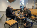 Aufbauarbeiten in der Höfener Kirche